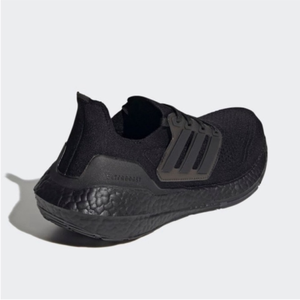 adidas UltraBOOST 21 Triple Black - Picture 4 of 8